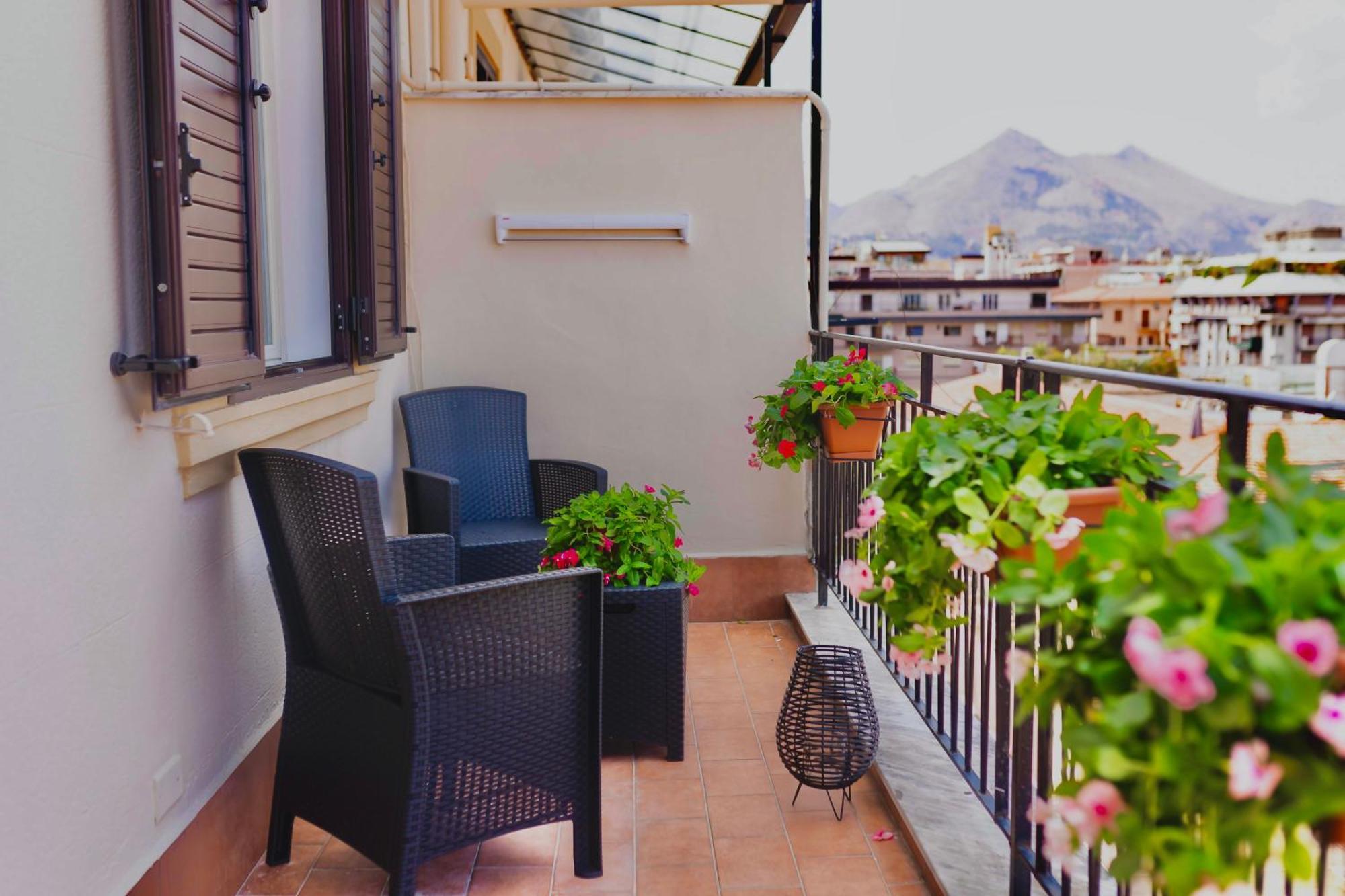 Politeama Charming Apartment Palermo Bagian luar foto