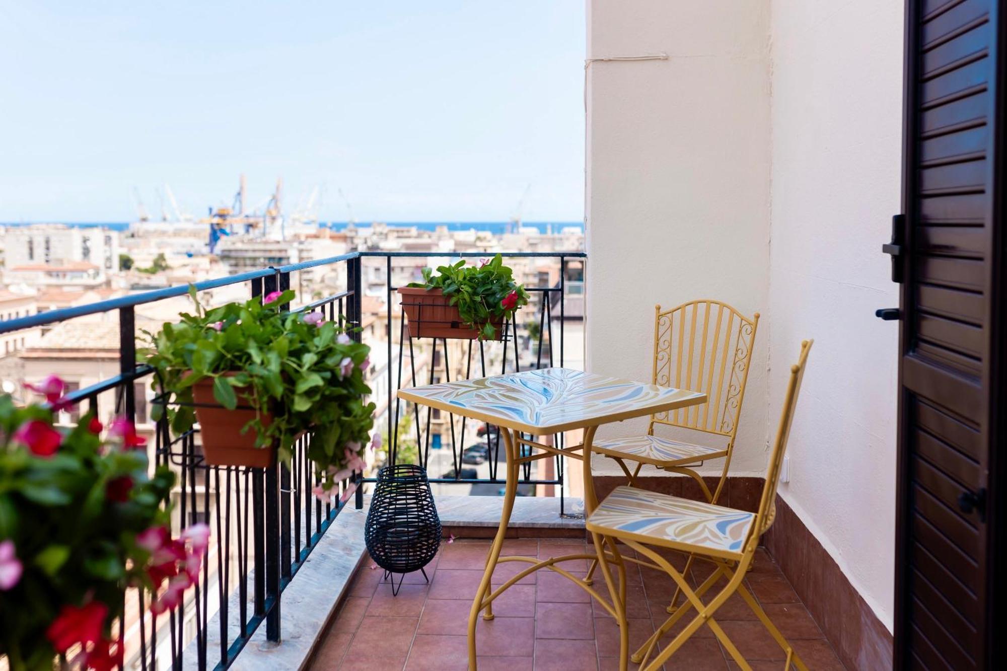 Politeama Charming Apartment Palermo Bagian luar foto